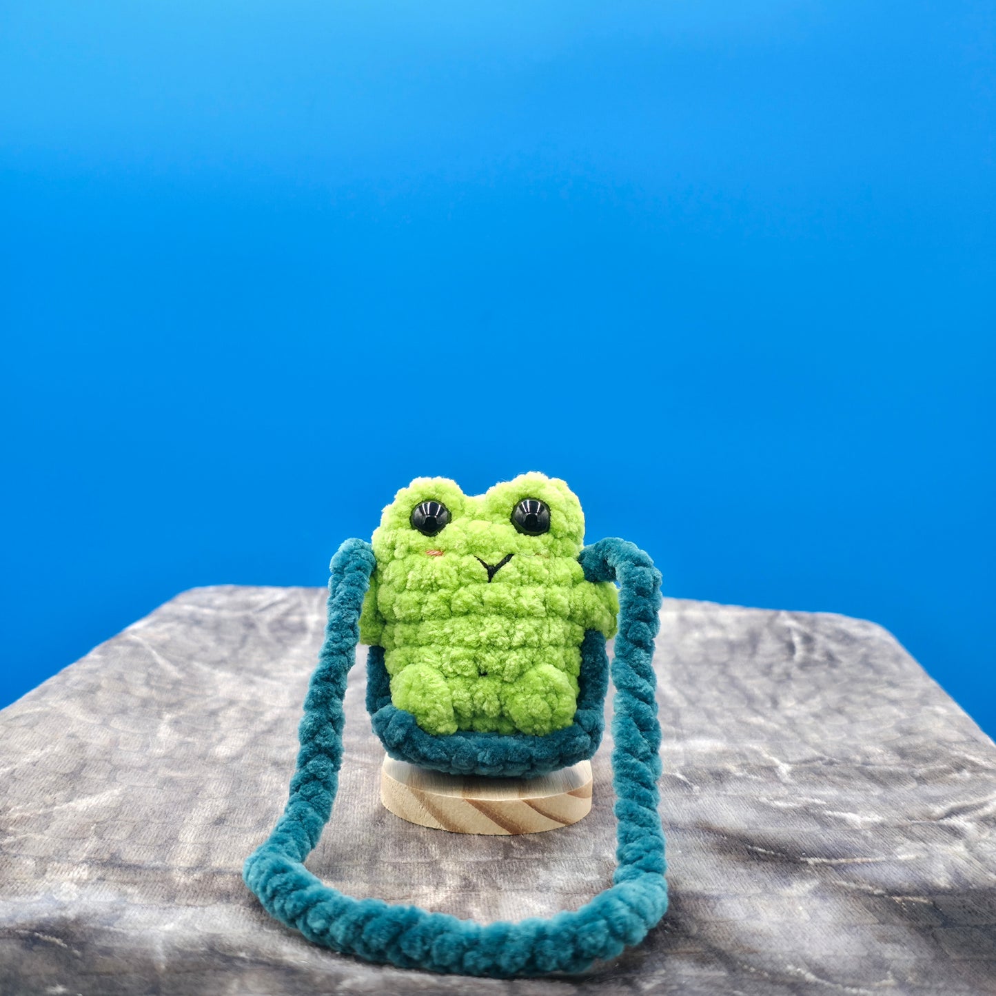 Car Swingers Frog guy