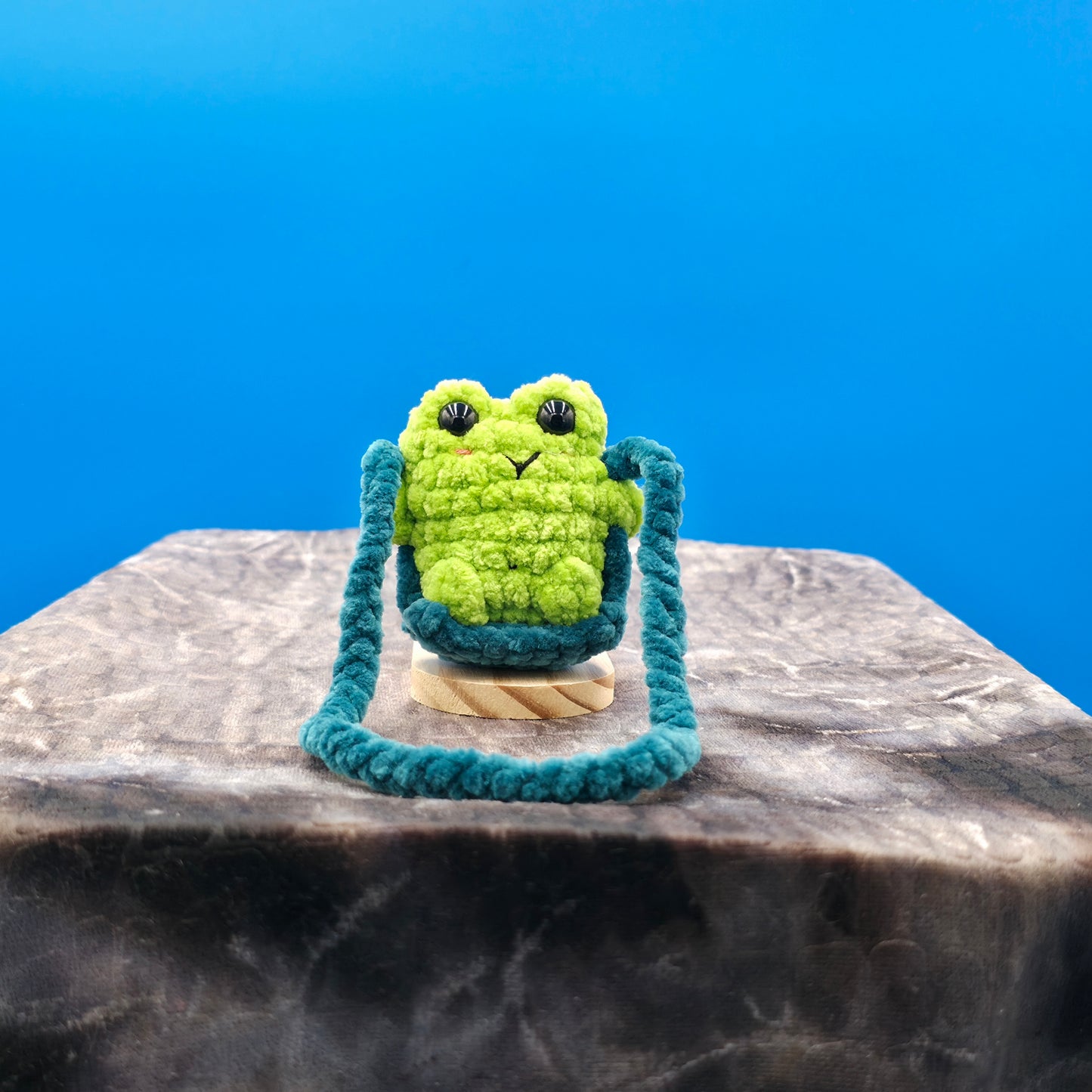 Car Swingers Frog guy